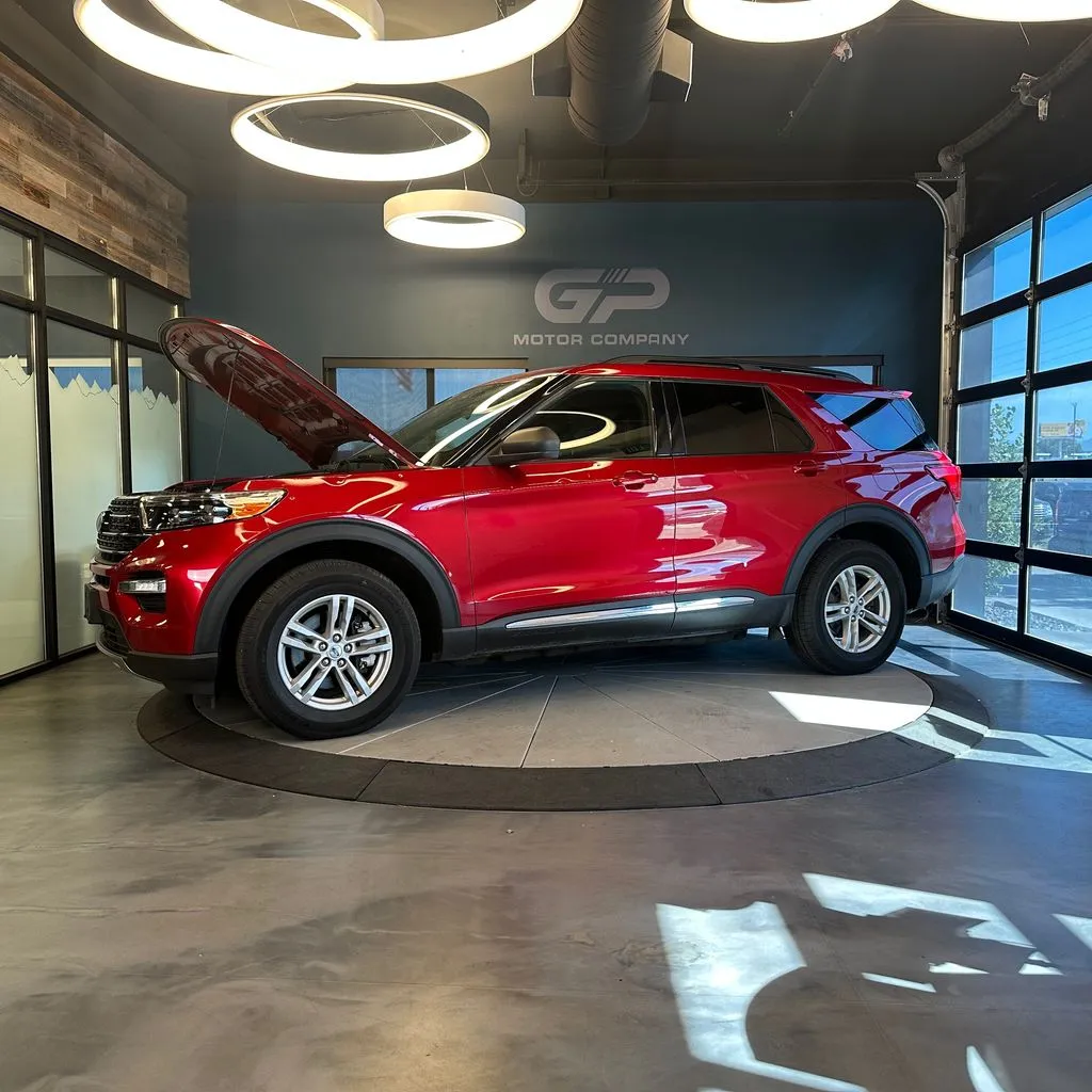 Ford Explorer photo 25