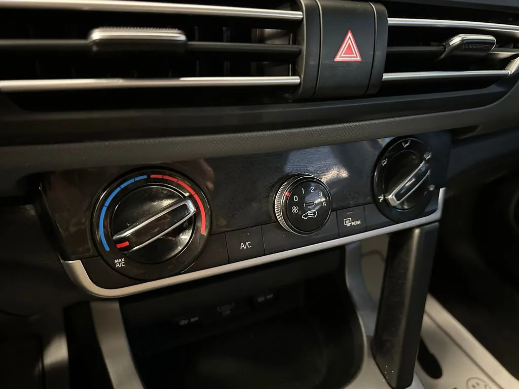 Kia Seltos photo 15