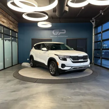 White 2023 Kia Seltos LX for sale in Kaysville, UT