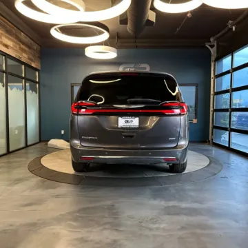 More photos of 2021 Chrysler Pacifica Touring L at GP Motor Company, UT