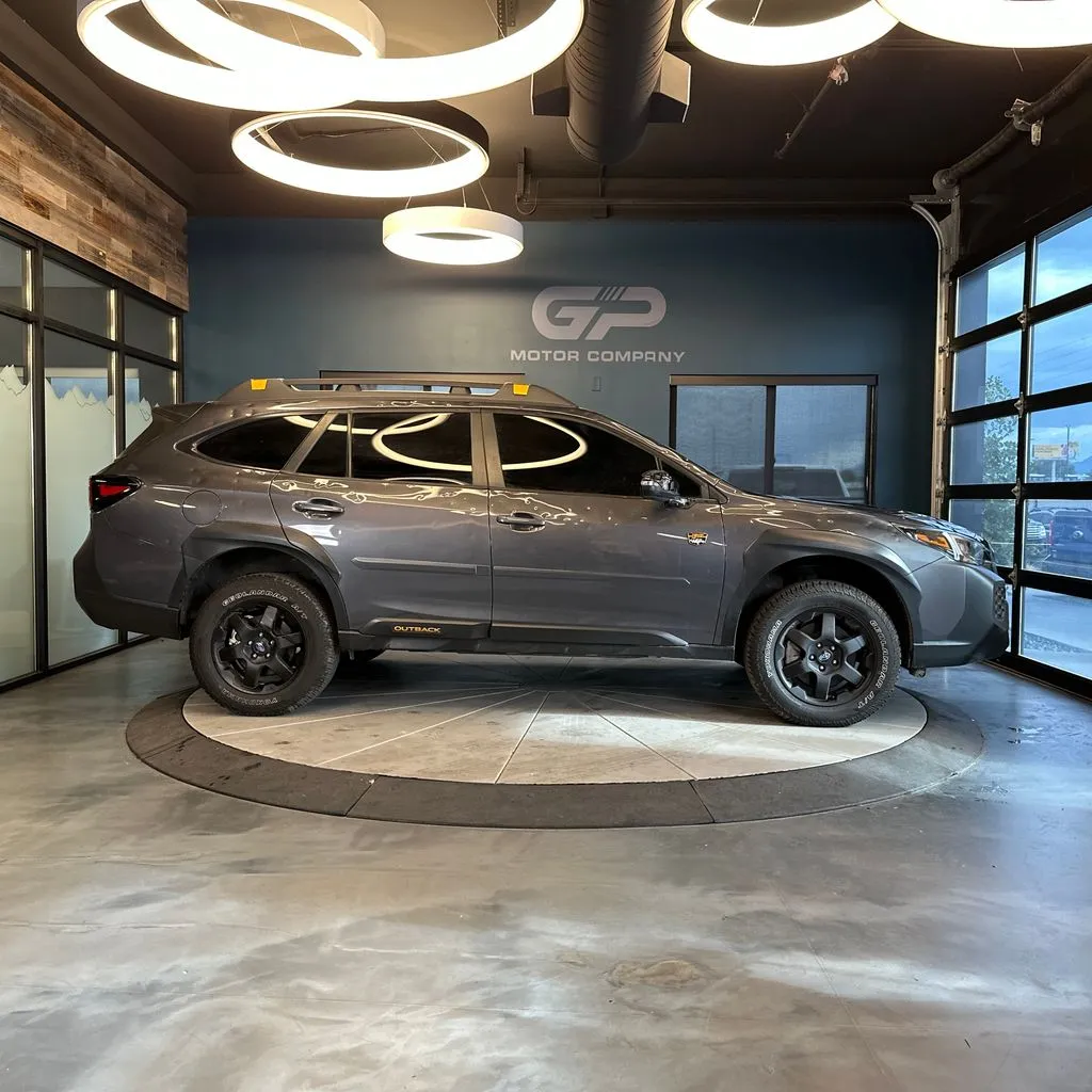 Subaru Outback photo 2