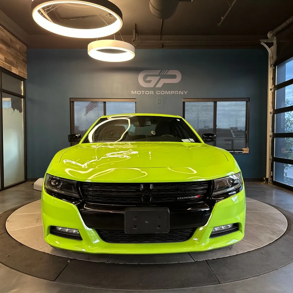 Dodge Charger photo 8