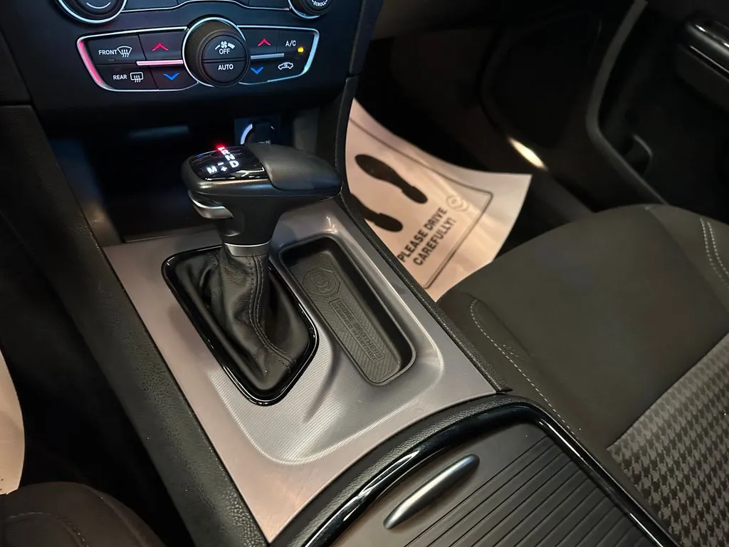 Dodge Charger photo 16