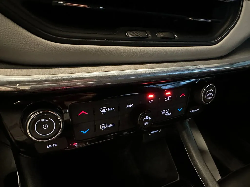 Jeep Compass photo 13