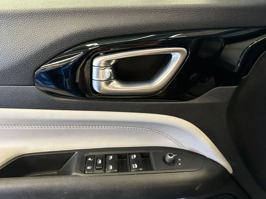 Jeep Compass photo 17