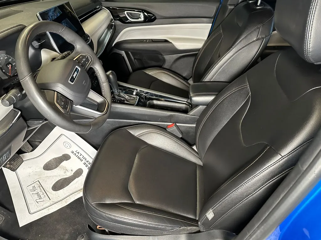 Jeep Compass photo 18