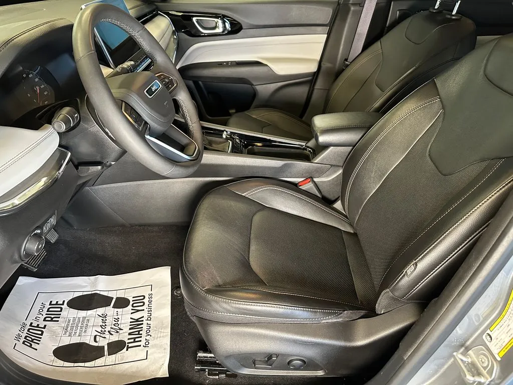 Jeep Compass photo 19