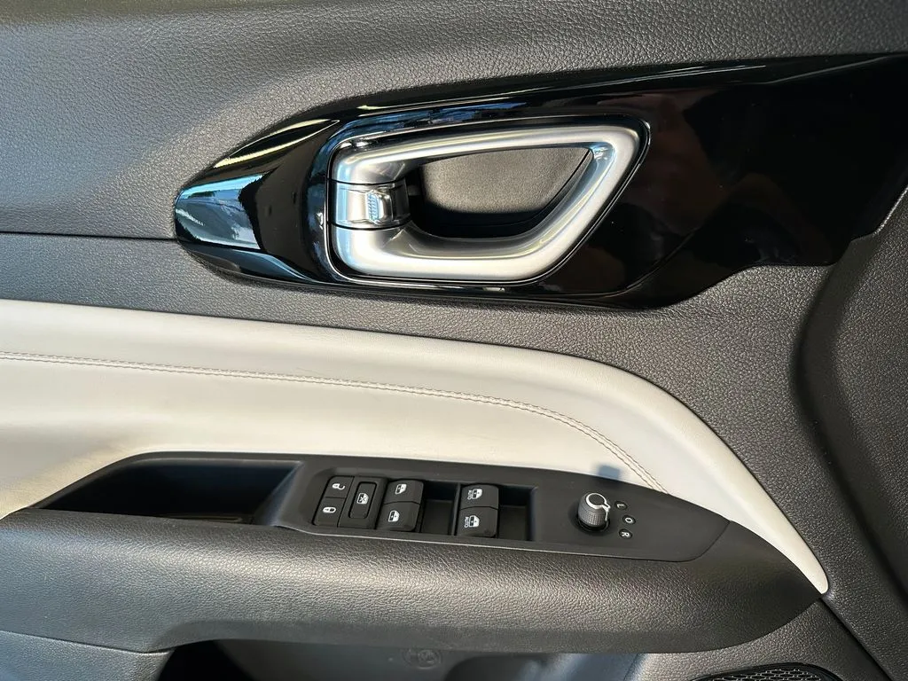 Jeep Compass photo 17
