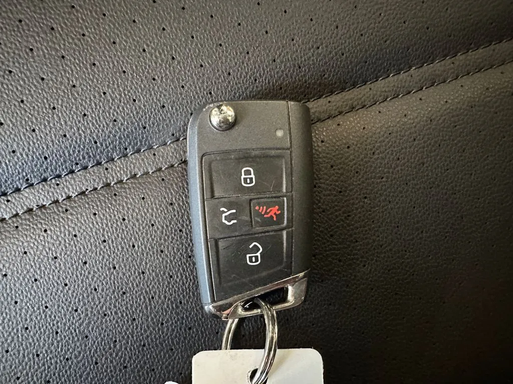Volkswagen Golf photo 16