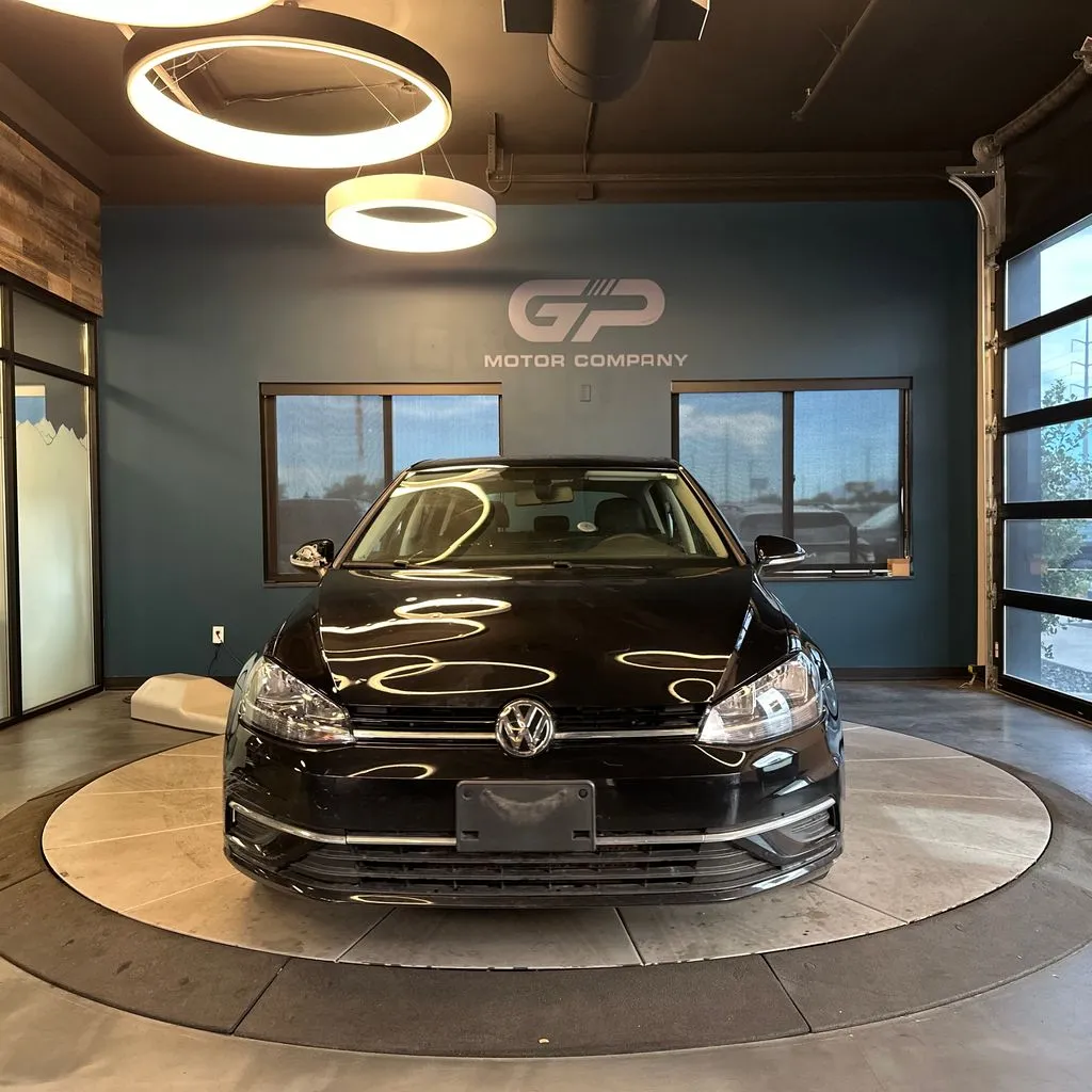 Volkswagen Golf photo 8