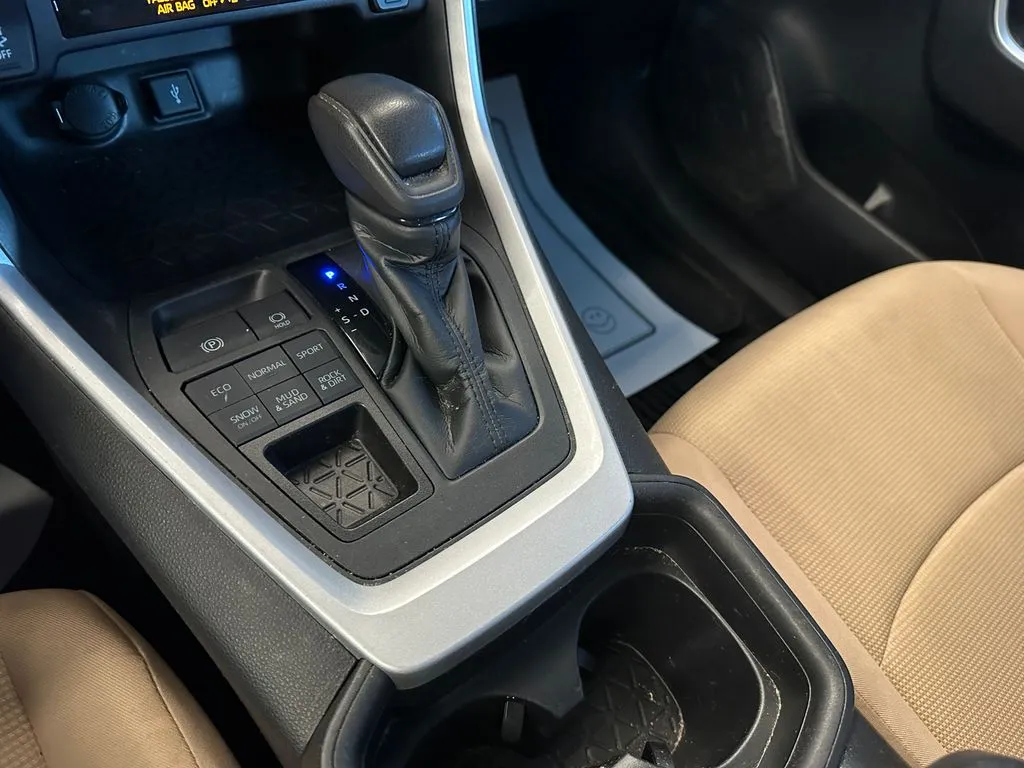 Toyota RAV4 photo 16
