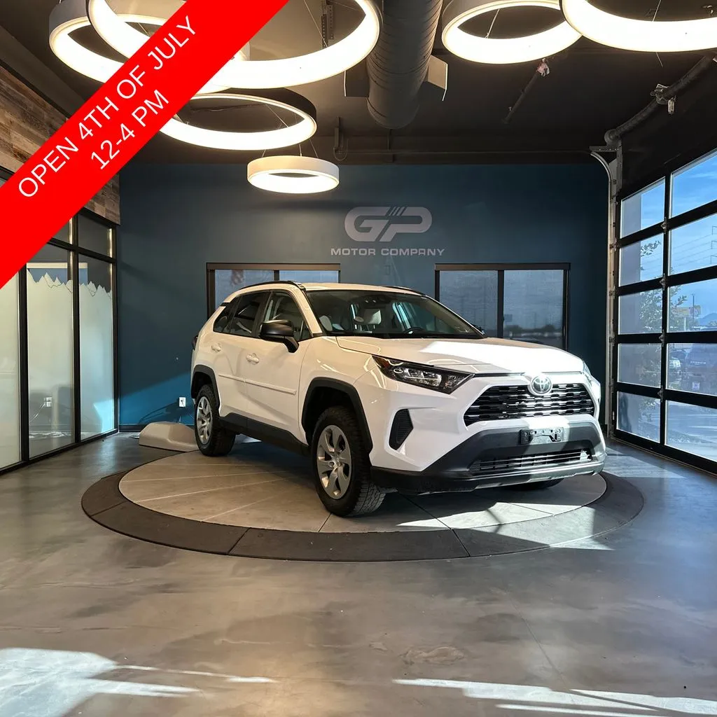 White 2021 Toyota RAV4 LE for sale in Kaysville, UT