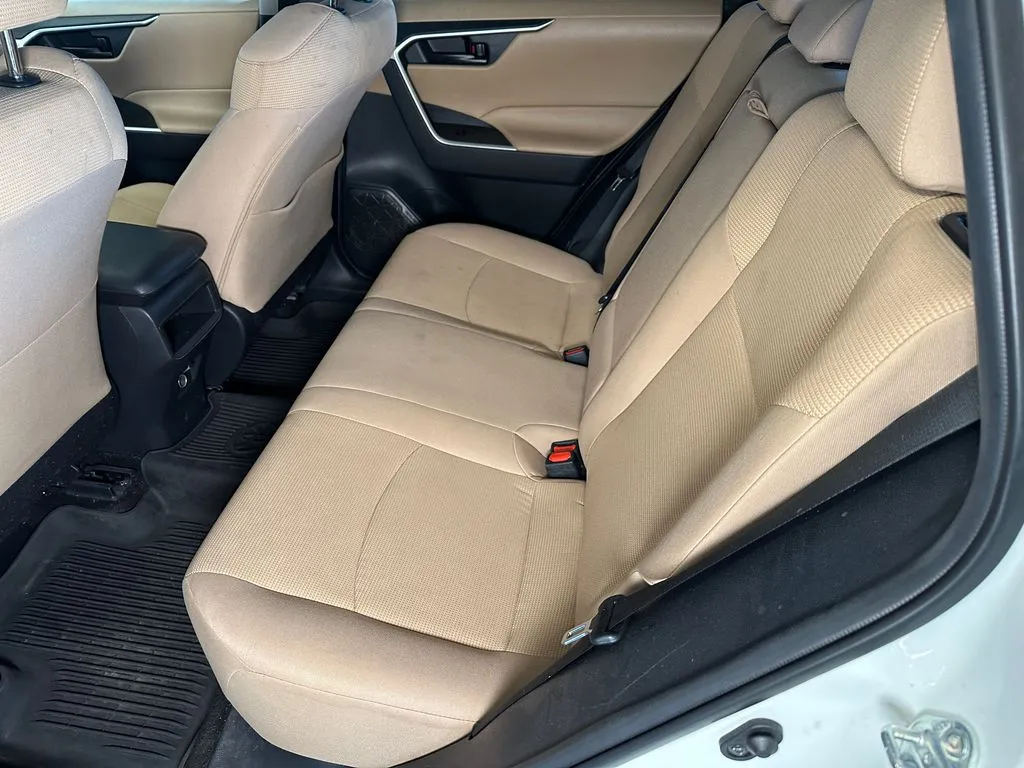 Toyota RAV4 photo 21