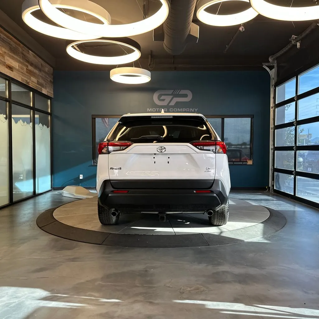 Toyota RAV4 photo 4