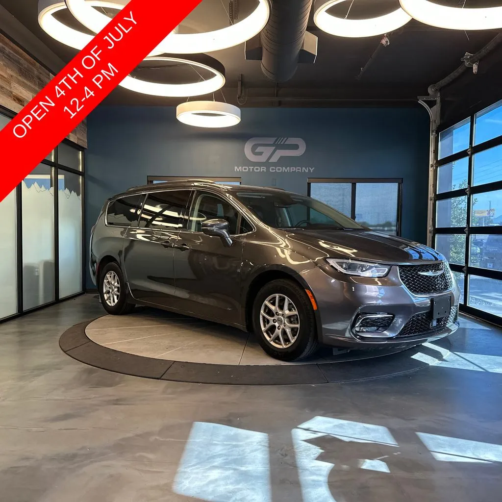 Unknown 2022 Chrysler Pacifica Touring L for sale in Kaysville, UT