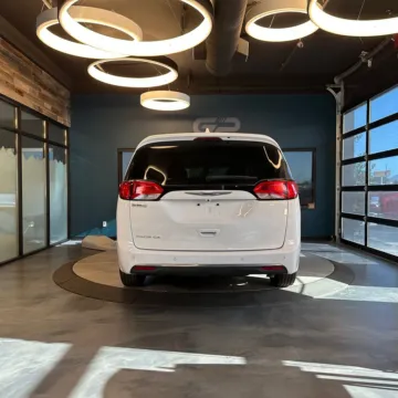More photos of 2020 Chrysler Pacifica Touring L at GP Motor Company, UT