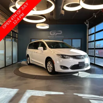 White 2020 Chrysler Pacifica Touring L for sale in Kaysville, UT
