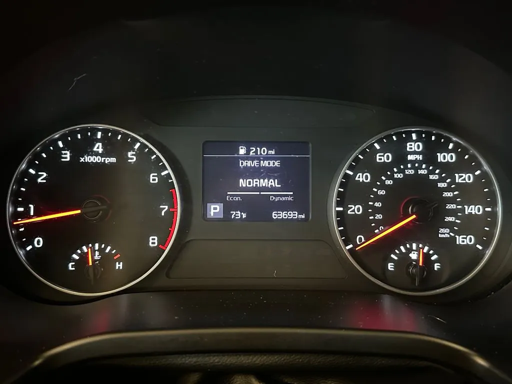 Kia Seltos photo 10