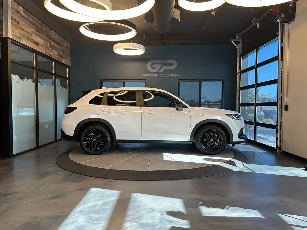 Honda HR-V photo 2