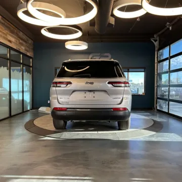 More photos of 2022 Jeep Grand Cherokee L Limited at GP Motor Company, UT