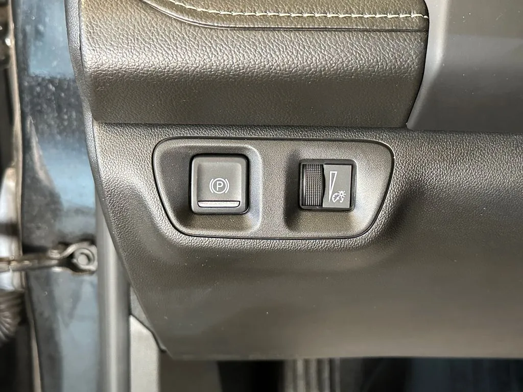 GMC Acadia photo 17