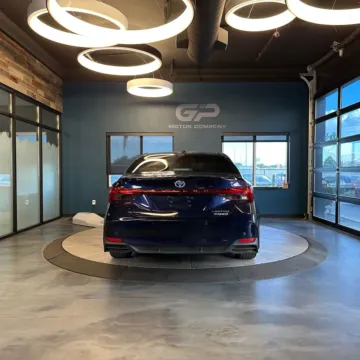 More photos of 2022 Toyota Avalon Hybrid Limited at GP Motor Company, UT