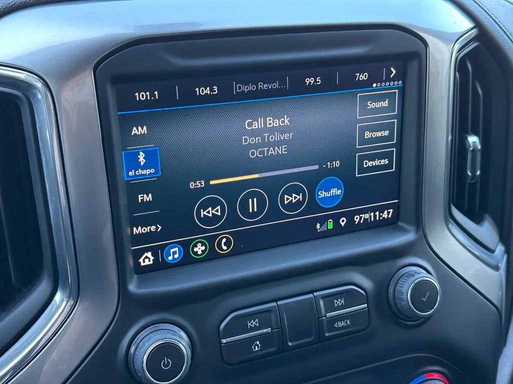 Chevrolet Silverado photo 13
