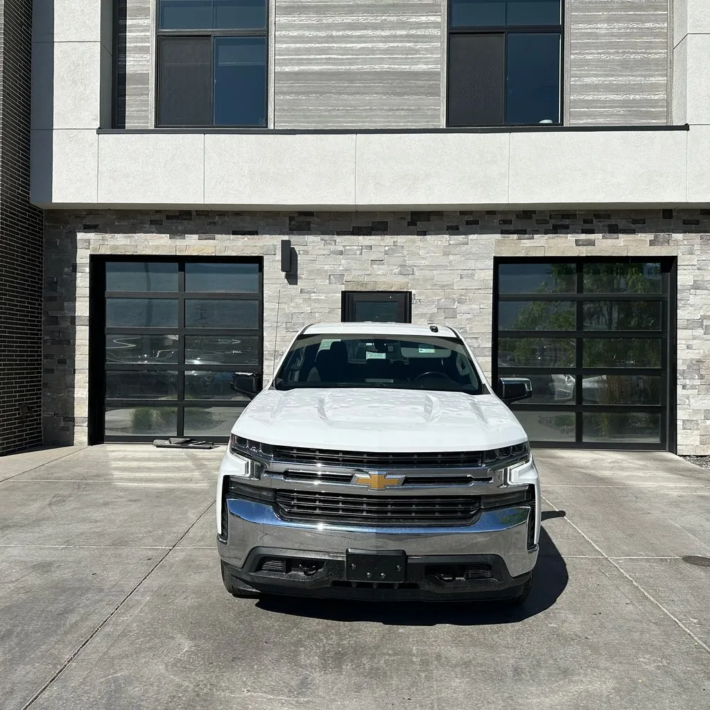 Chevrolet Silverado photo 7