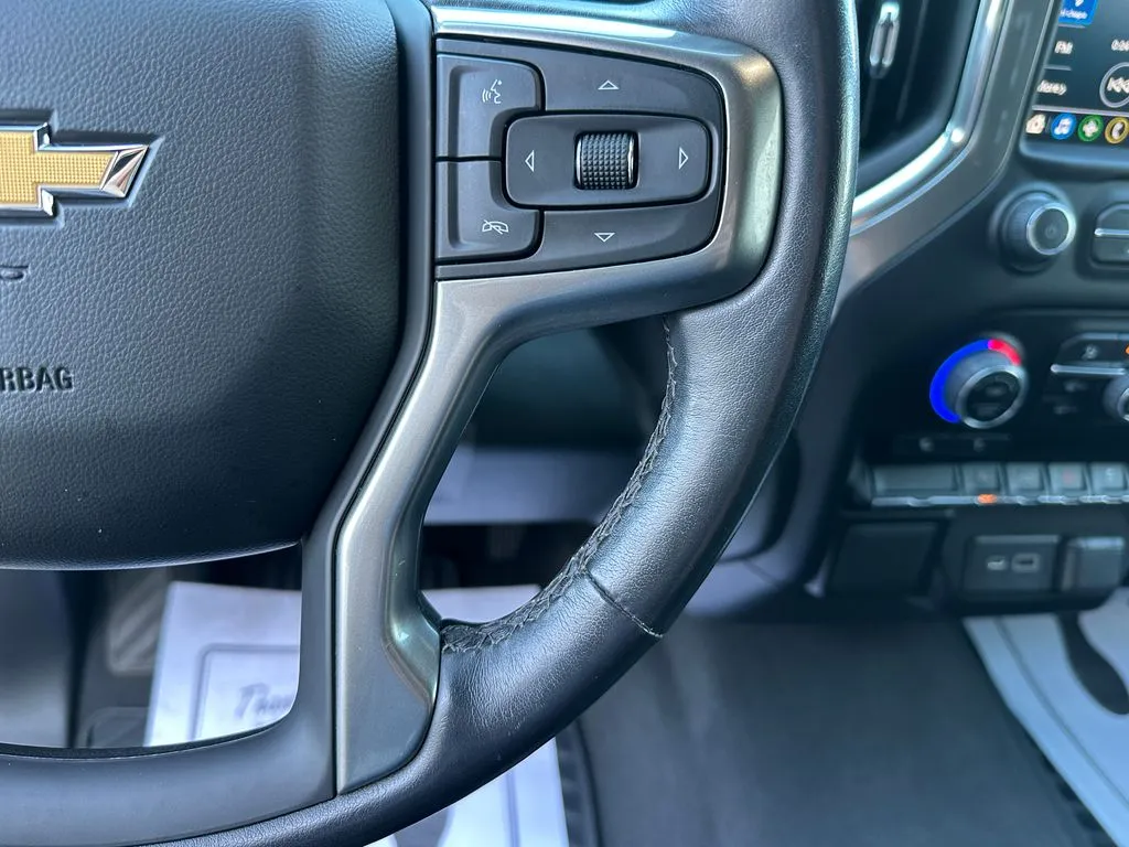 Chevrolet Silverado photo 12