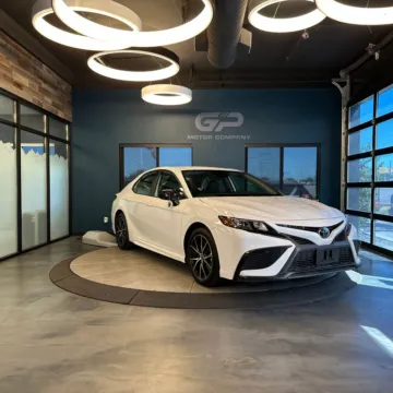 White 2024 Toyota Camry SE for sale in Kaysville, UT