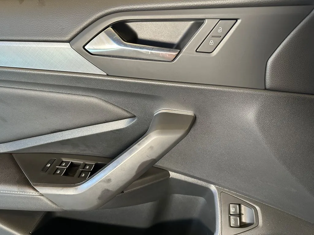 Volkswagen Jetta photo 19