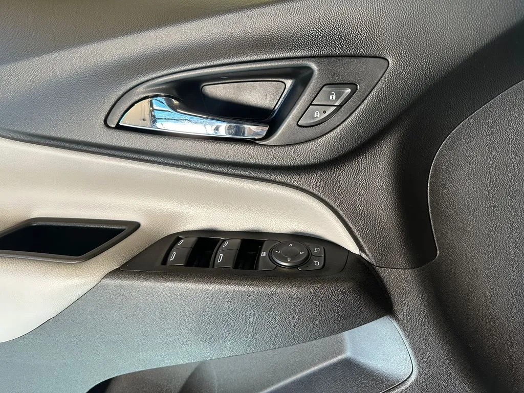 Chevrolet Traverse photo 19