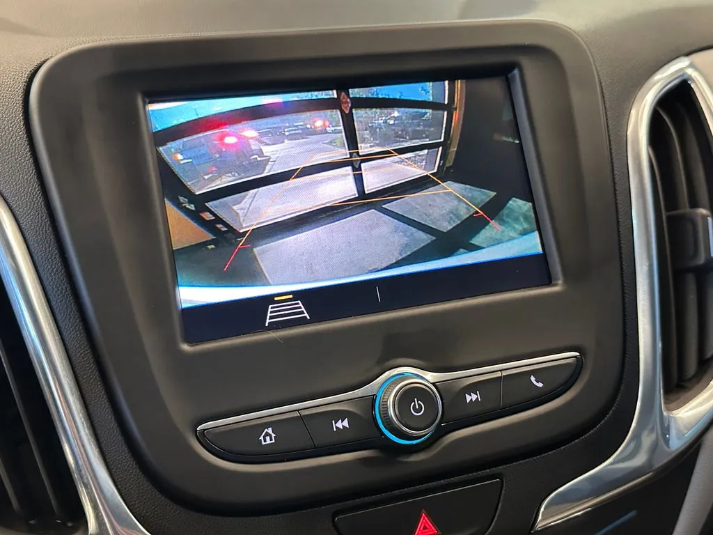Chevrolet Traverse photo 14
