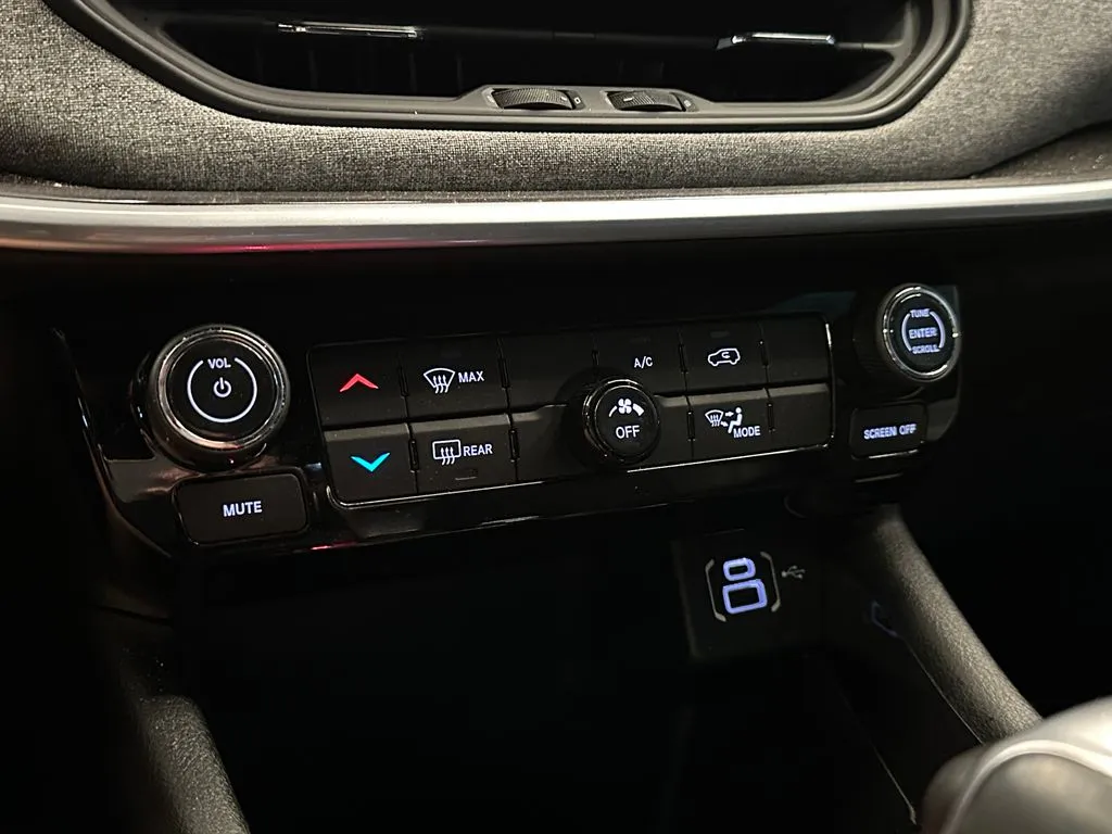 Jeep Compass photo 15