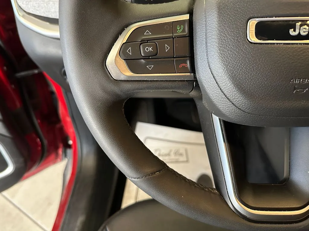 Jeep Compass photo 11