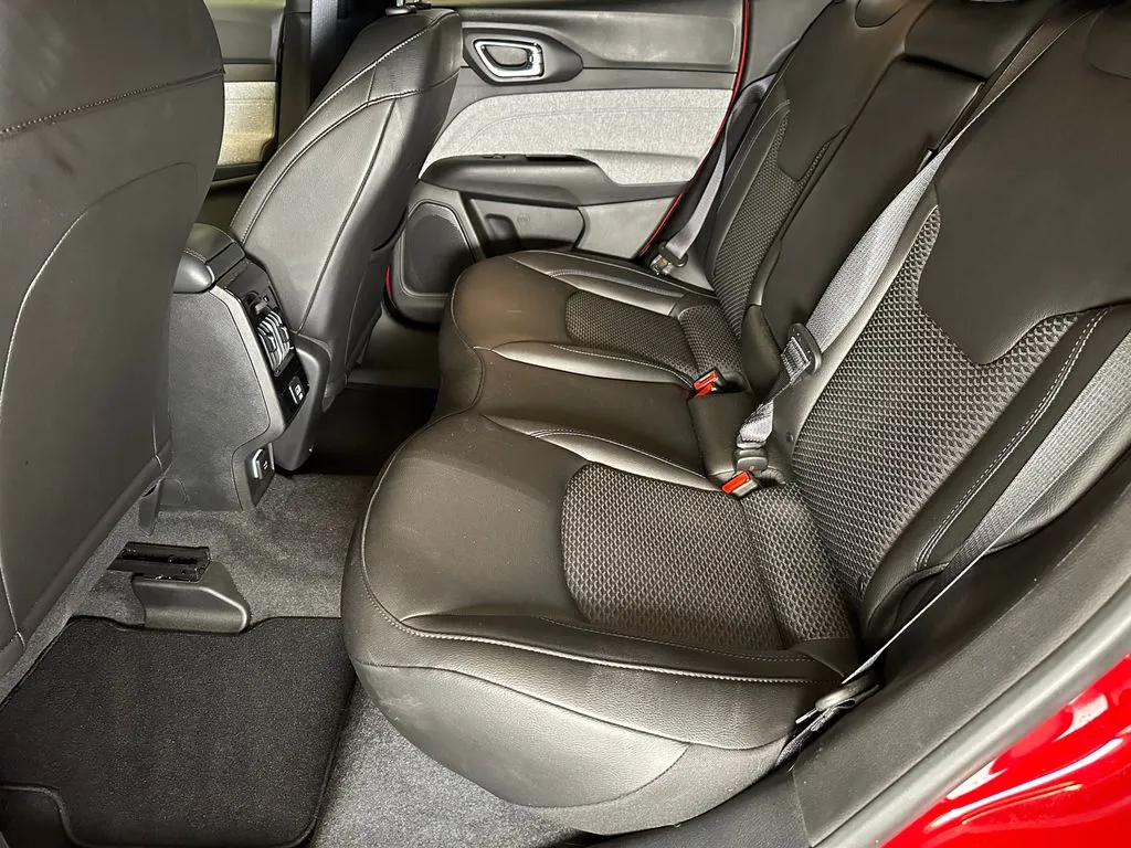 Jeep Compass photo 21