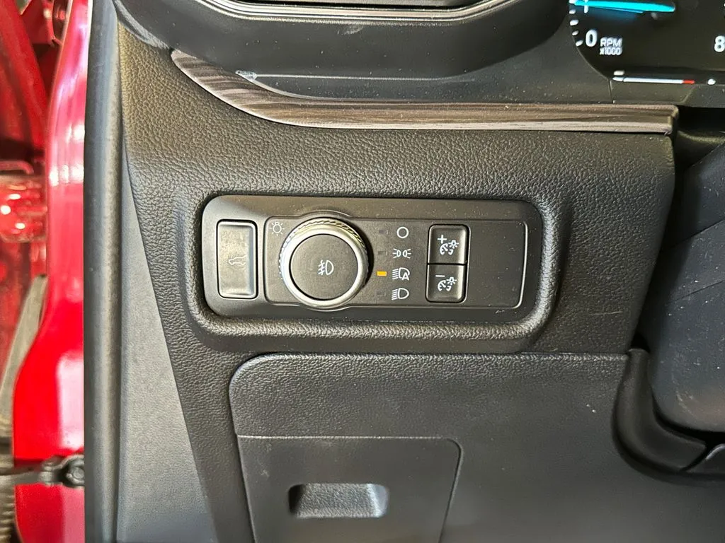Ford Explorer photo 17