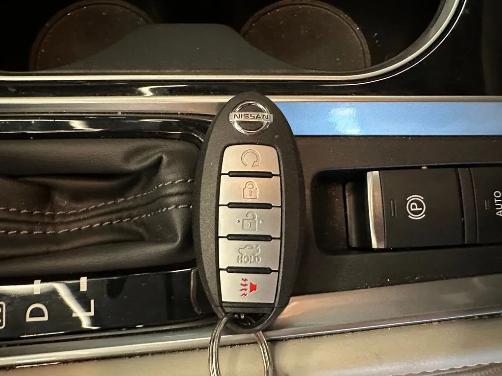 Nissan Altima photo 17