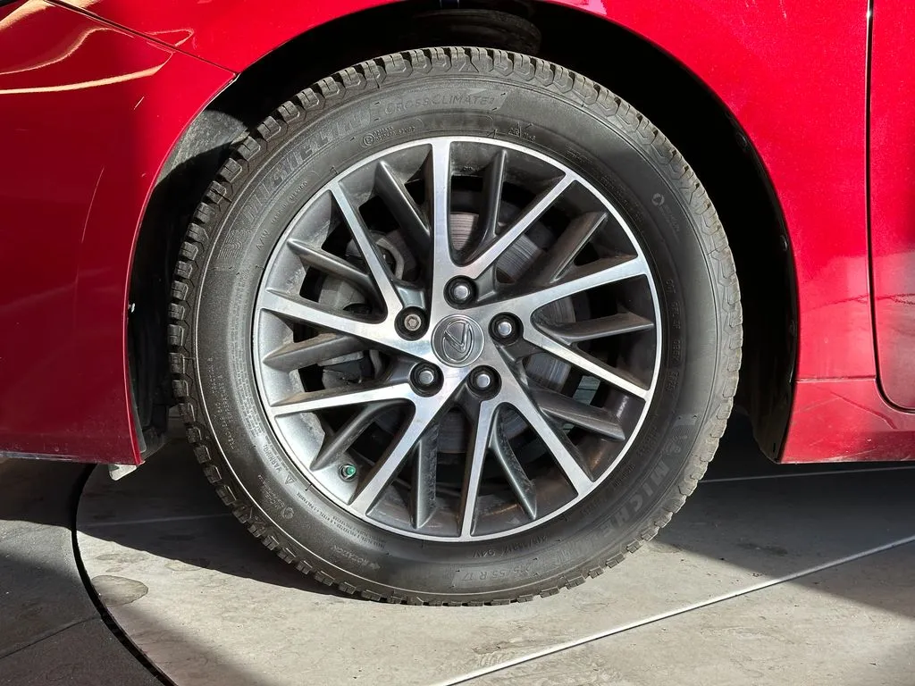 Lexus ES photo 26