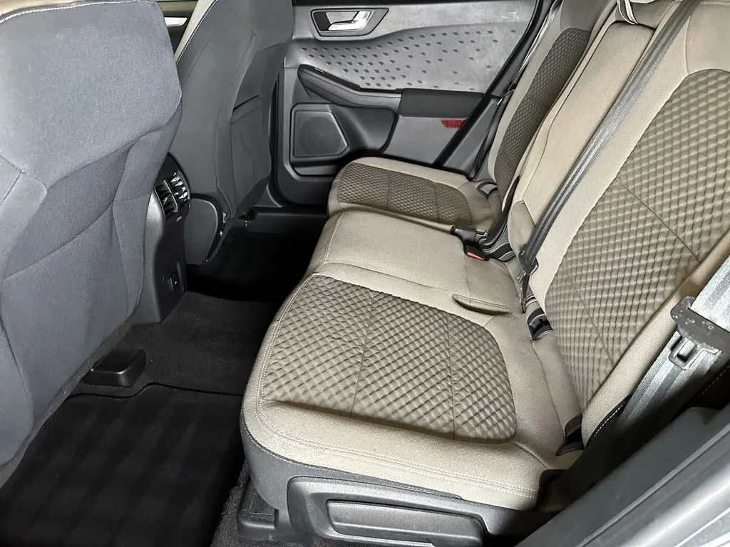Ford Escape photo 22