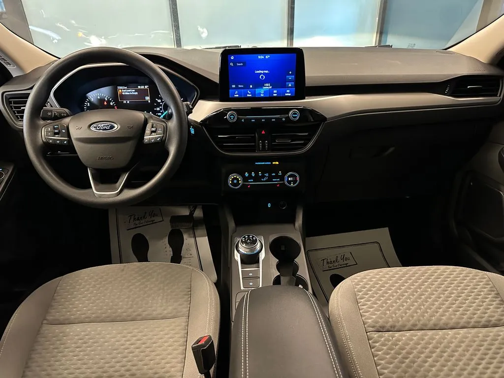 Ford Escape photo 9