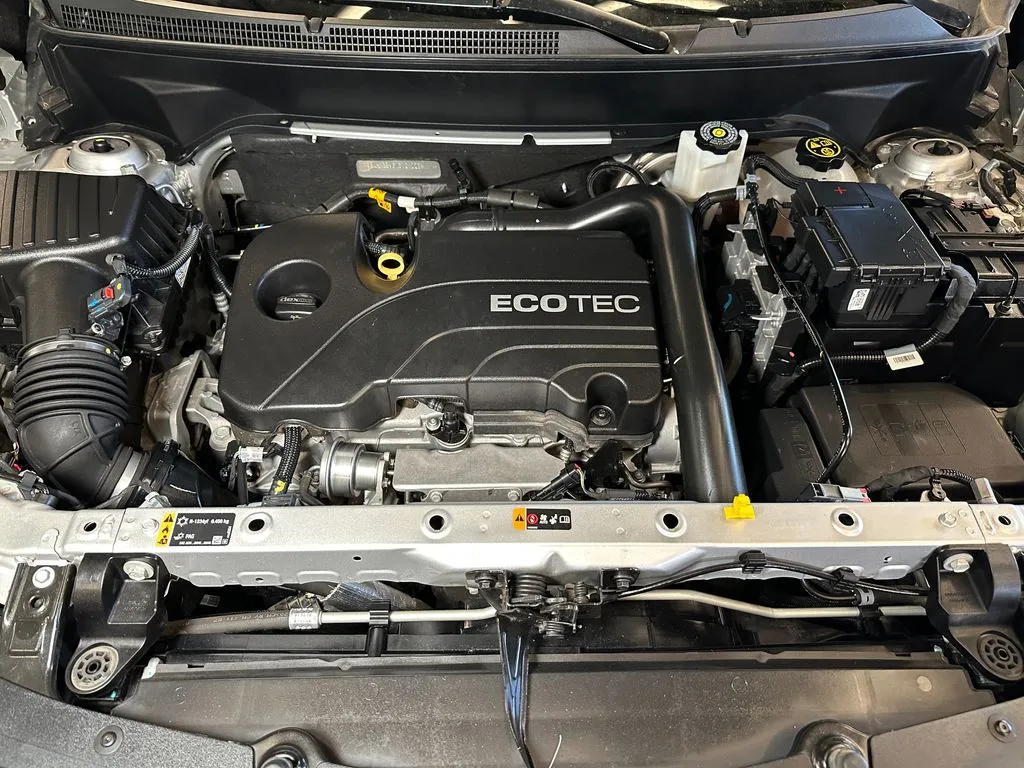 2021 Chevrolet Equinox LS - Photo 23