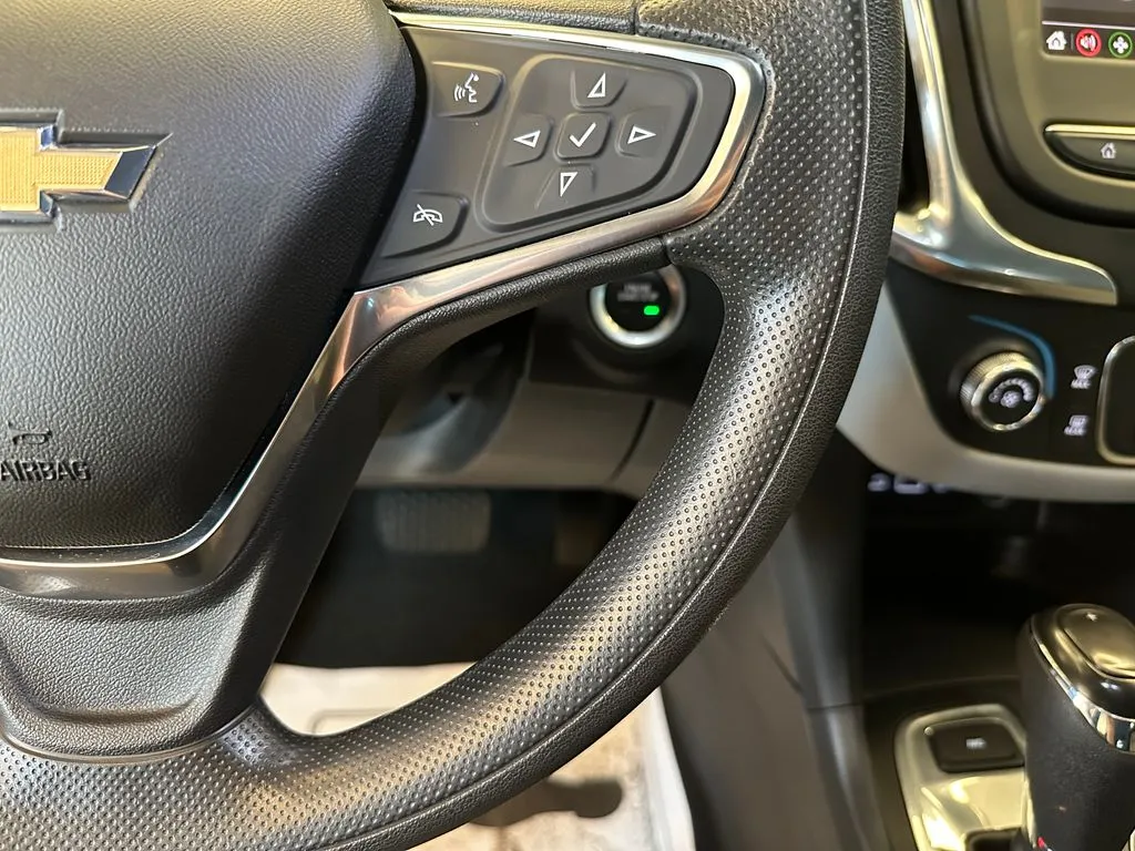 2021 Chevrolet Equinox LS - Photo 12
