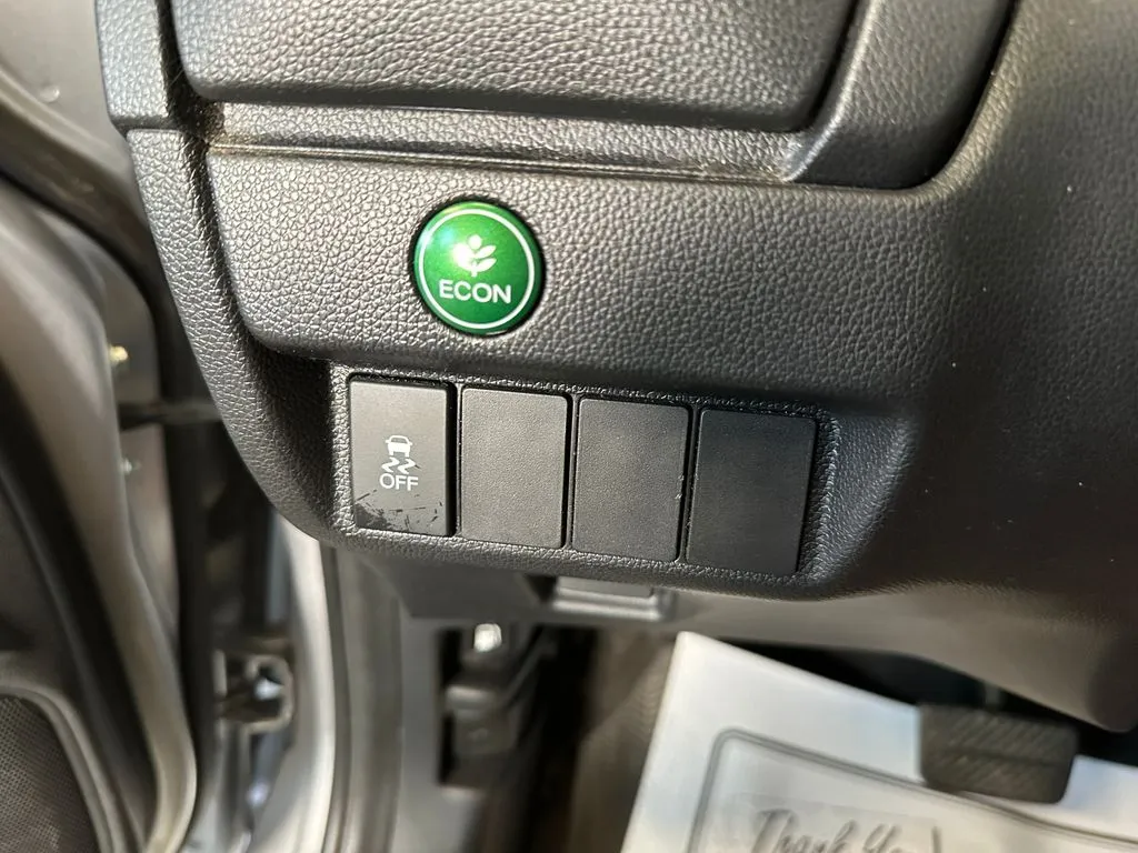 Honda Fit photo 18