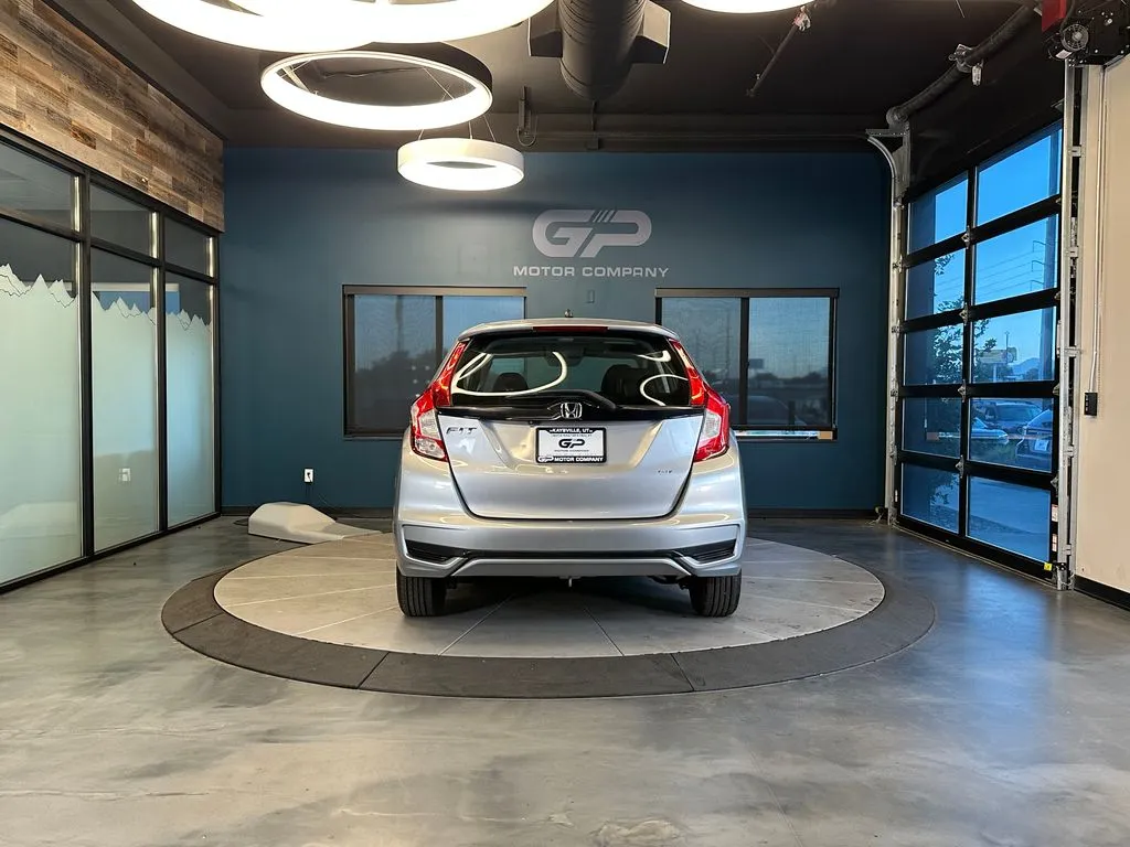 Honda Fit photo 4
