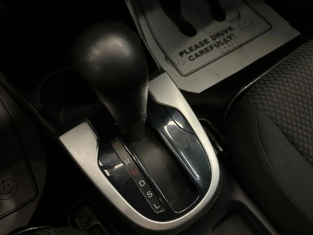 Honda Fit photo 16