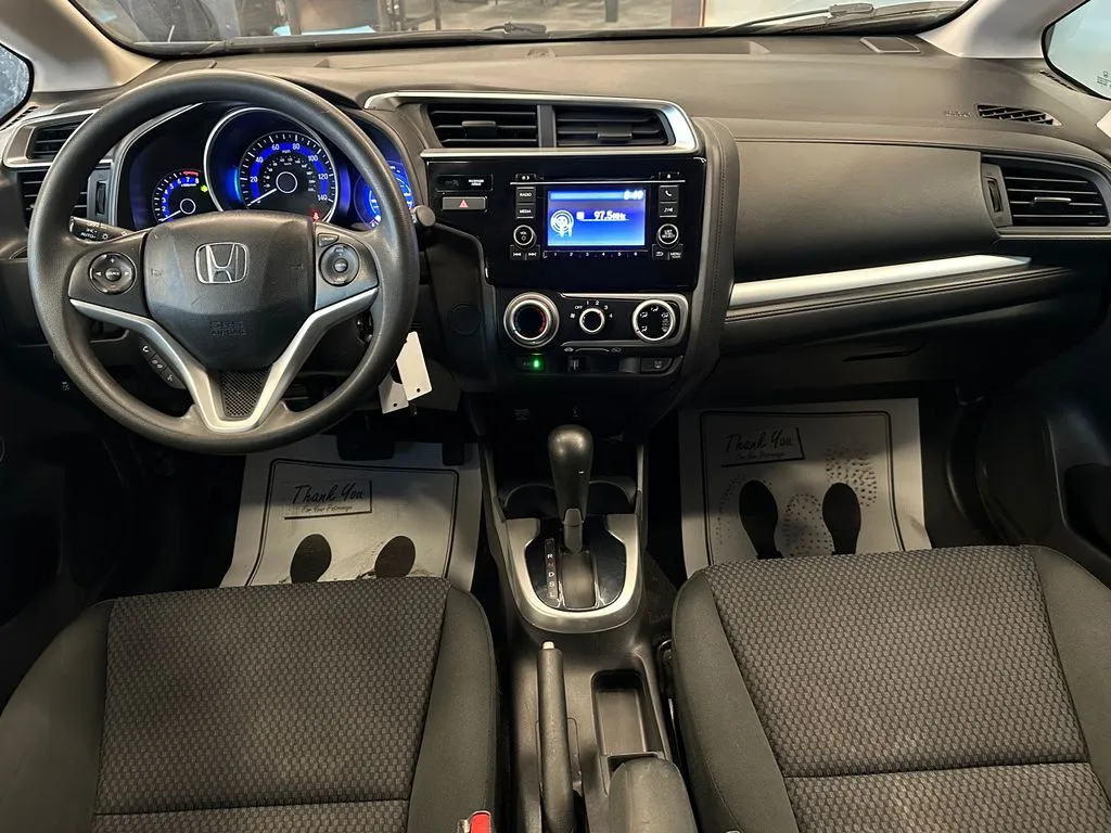 Honda Fit photo 9