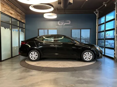 Photos of 2020 Hyundai Elantra SE for sale in Kaysville, UT at GP Motor Company