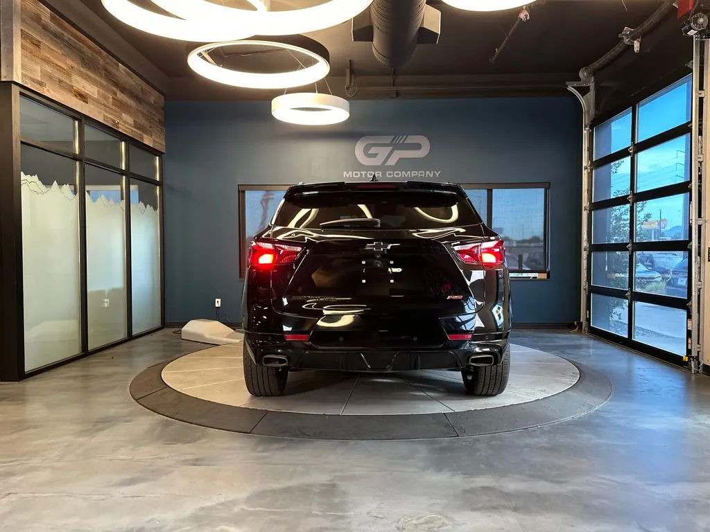 Chevrolet Blazer photo 4