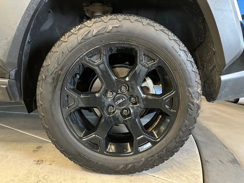 Toyota RAV4 photo 25